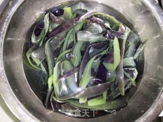 凉拌茄子皮的做法步骤：5
