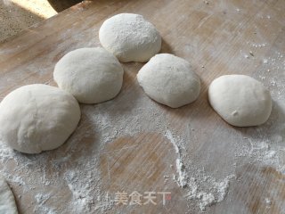 猪肉咸菜麦饼的做法步骤：3