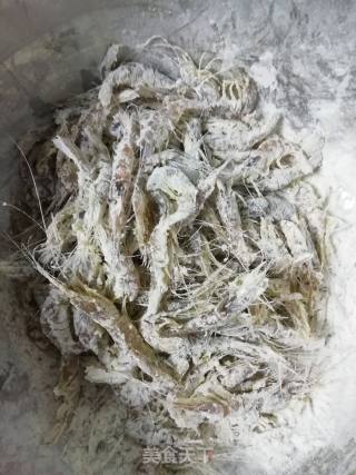 小满日食记之油酥小白虾的做法步骤：4
