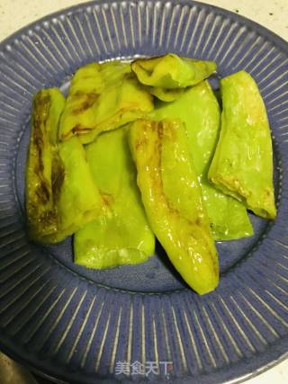 鼓油虎皮青椒的做法步骤：3