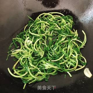 蒜香马兰头的做法步骤：5