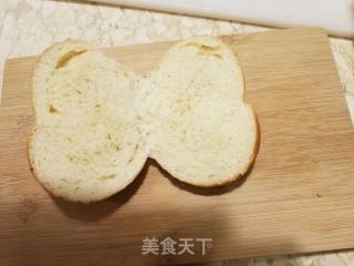 吞拿鱼鸡蛋三文治的做法步骤：5