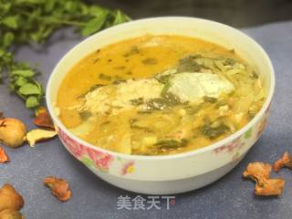 酸菜草鱼头汤的做法步骤：5