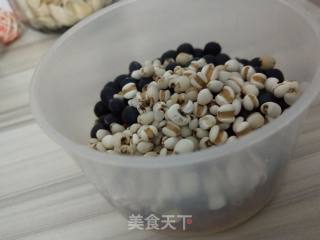 薏仁小米黑豆浆的做法步骤：1