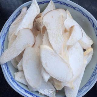 杏鲍菇炒蒜苔的做法步骤：3