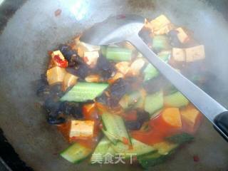 木耳黄瓜烧豆腐的做法步骤：10