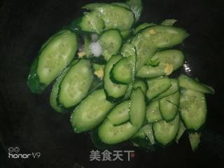 黄瓜炒蛋的做法步骤：4