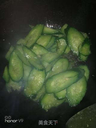 黄瓜炒蛋的做法步骤：5