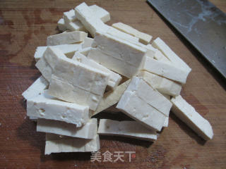 洋葱炒老豆腐的做法步骤：2