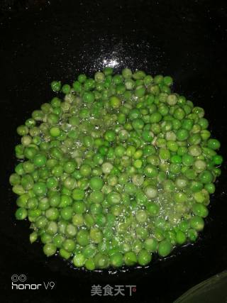 排骨炒豌豆的做法步骤：6
