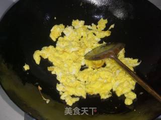 毛葱苗炒鸡蛋的做法步骤：6