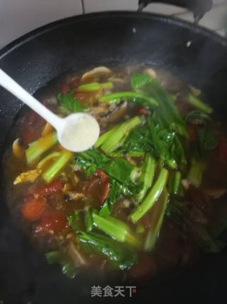 蘑菇圣女果汤的做法步骤：8