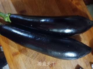 鱼香茄子的做法步骤：1
