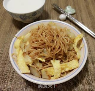 蛋皮炒面的做法步骤：10