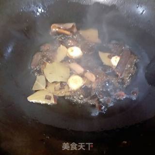 猪脚烧梅干菜的做法步骤：11