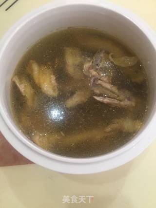 西洋参炖鸡汤的做法步骤：5