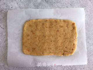 咸蛋黄酥条的做法步骤：5
