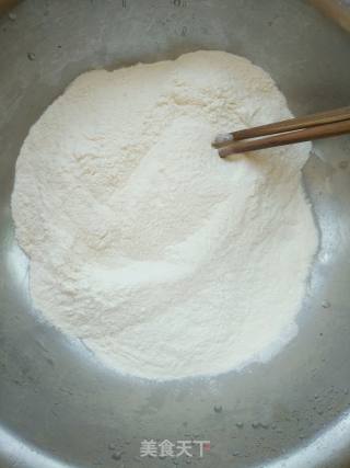 韭菜油饼的做法步骤：1