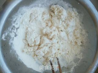 韭菜油饼的做法步骤：3