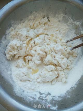 韭菜油饼的做法步骤：4