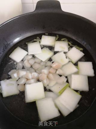 冬瓜仙贝汤的做法步骤：4
