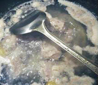 水笋烧排骨的做法步骤：5