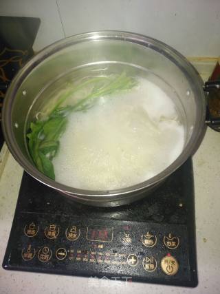 菠菜肉酱拌面的做法步骤：8