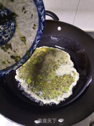 香椿煎蛋的做法步骤：9