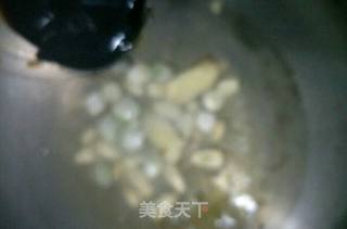 翠花上酸菜大骨的做法步骤：3