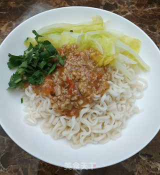 西红柿碎肉拌面的做法步骤：8