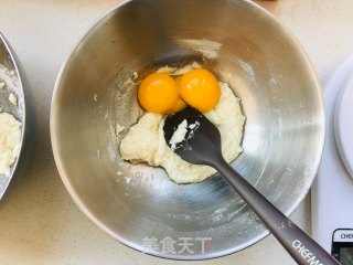 糖果蛋糕卷的做法步骤：2