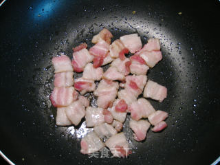 咸肉炒白菜花的做法步骤：2
