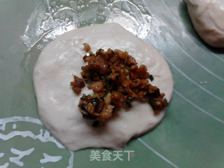 蘑菇肉馅发面饼的做法步骤：6