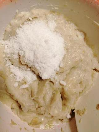 芋头怎么做好吃？【芋头五珍粉饼】保养脾胃还去湿，软香甜糯，一口气吃一盘都没够！的做法步骤：3