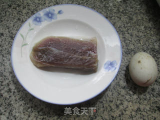 鸭蛋蒸咸肉的做法步骤：1