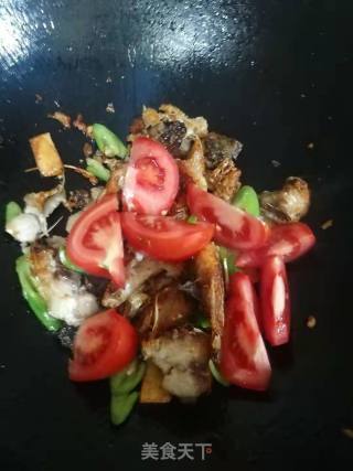 红烧鲤鱼的做法步骤：5