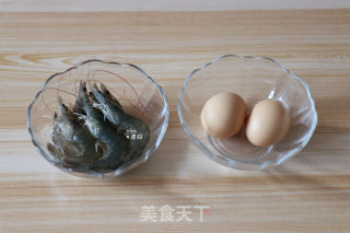 虾仁鸡蛋羹的做法步骤：1