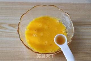 虾仁鸡蛋羹的做法步骤：4