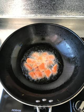 糖醋山药的做法步骤：4
