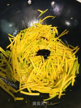 小炒南瓜丝的做法步骤：5