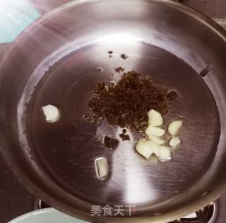 芽菜烩豆腐的做法步骤：1