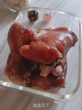 炖腊猪蹄的做法步骤：5
