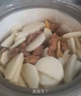 白萝卜牛腩煲的做法步骤：5