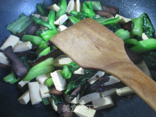 豆腐干酱肉炒菜芯的做法步骤：10