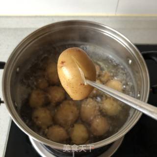 香煎小土豆的做法步骤：2