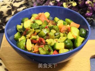 胡萝卜红椒炒黄瓜的做法步骤：7