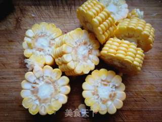 菌菇玉米排骨汤的做法步骤：4
