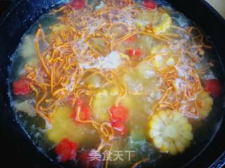菌菇玉米排骨汤的做法步骤：10
