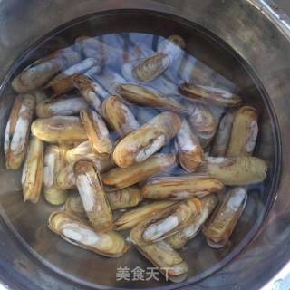 香辣黄蛏的做法步骤：1