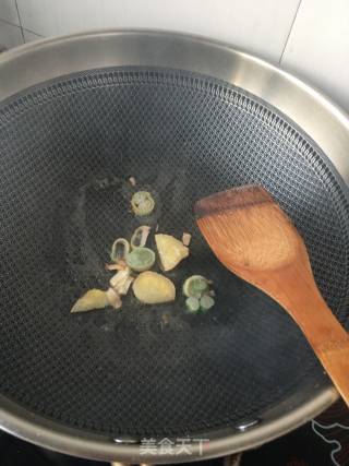干煸桑蚕蛹的做法步骤：8